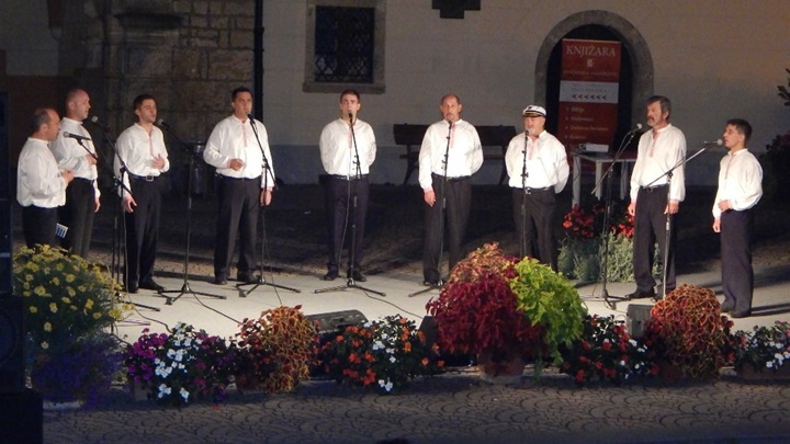 Deset klapa na 4. susretu u Mariji Bistrici Klapa Bistrica.JPG