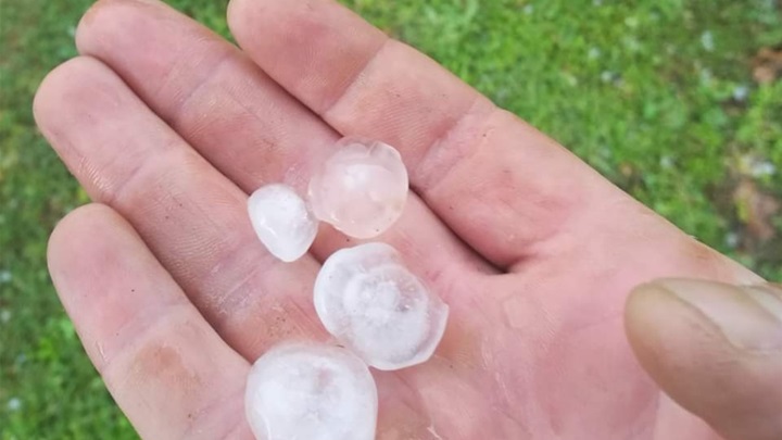 Tuča u Đurmancu _fotografiju nam je poslao naš čitatelj