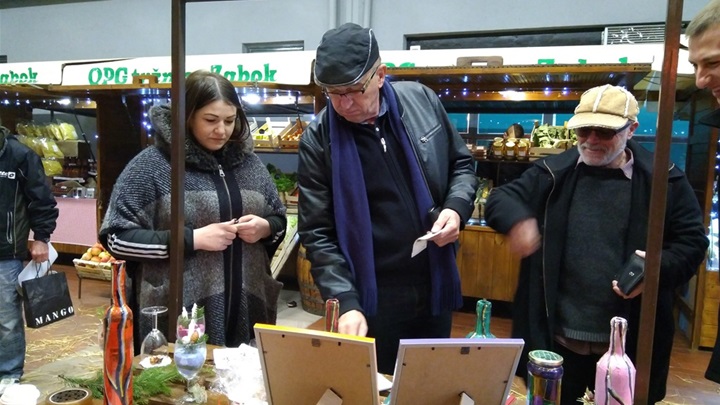 forum mladih božić.jpg