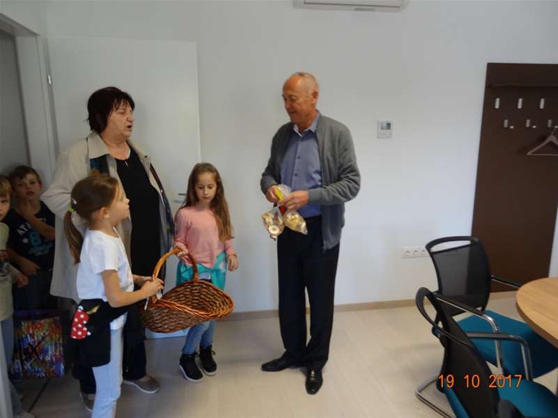 HUM NA SUTLI POSJET NAČELNIKU.jpg