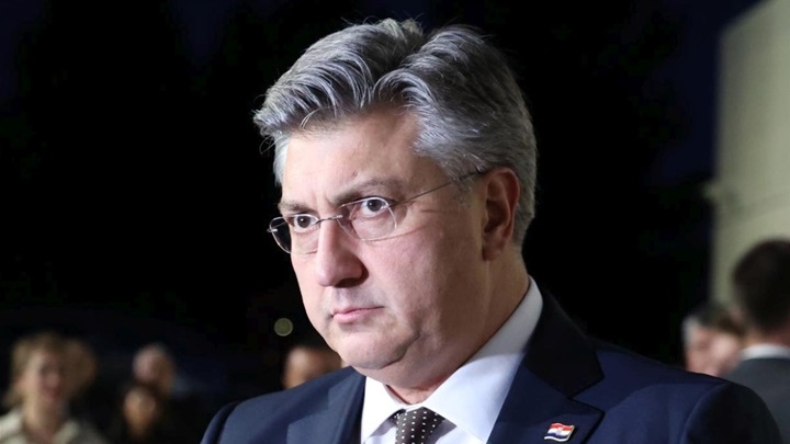 ec20b1b7-c633-45a2-888e-e772f9ae32da.jpg
