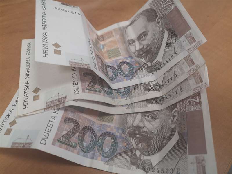 novci novac 2.jpg