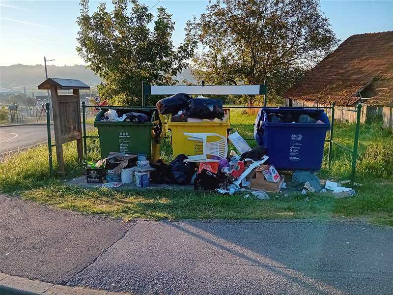 Nažalost i zeleni otoci su često divlja odlagališta