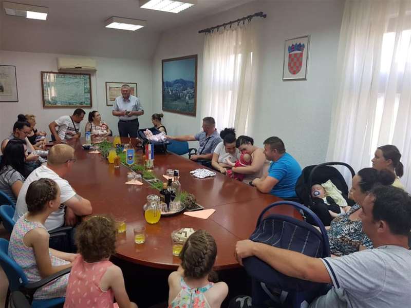 prijem novorođenih tuhelj 2.jpg