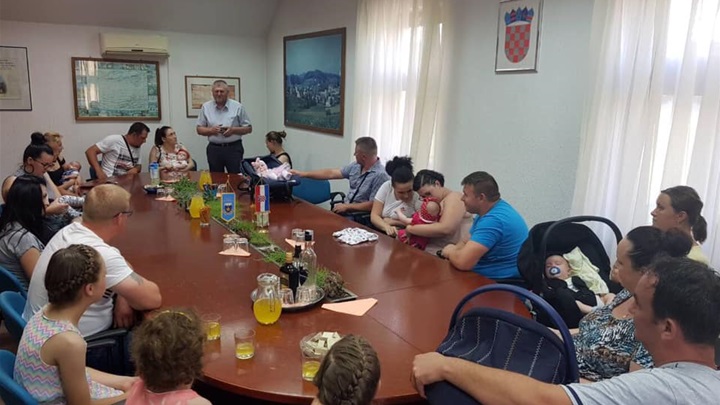 prijem novorođenih tuhelj 2.jpg