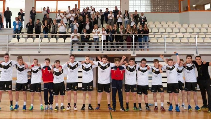 RUKOMETASI BEDEKOVCINA 1.jpg