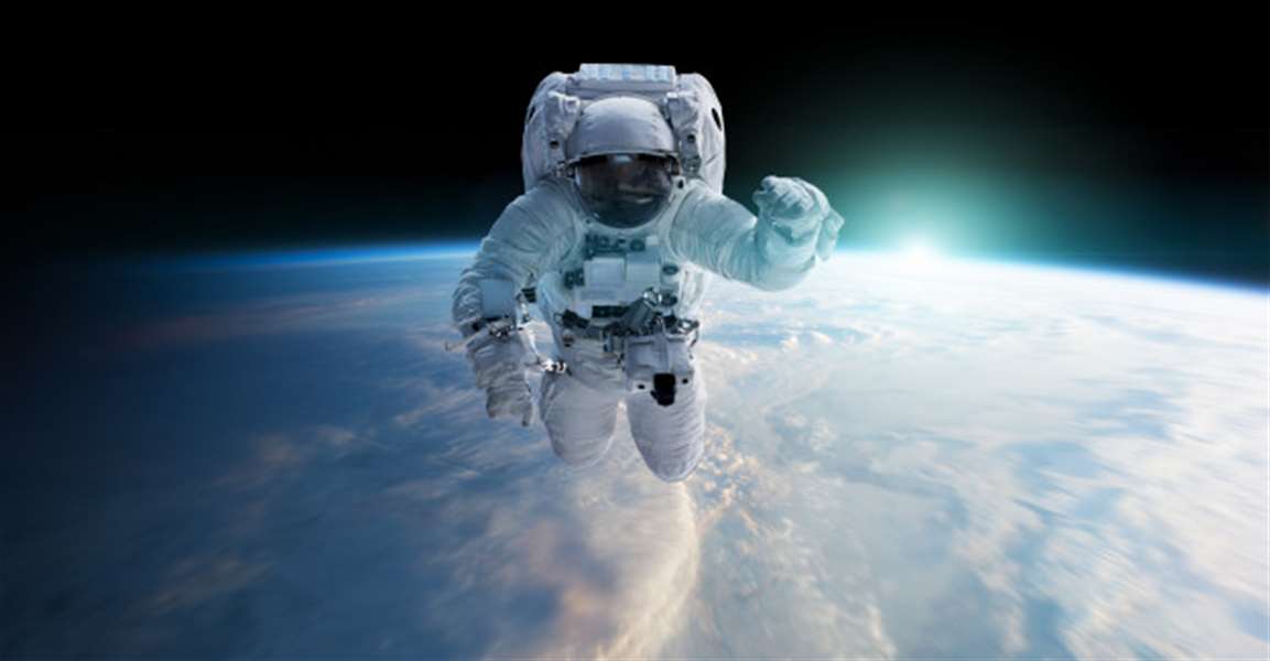 astronaut.jpg