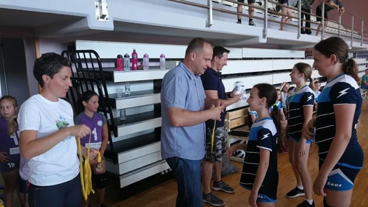 odbojka smanjeno 4.jpg