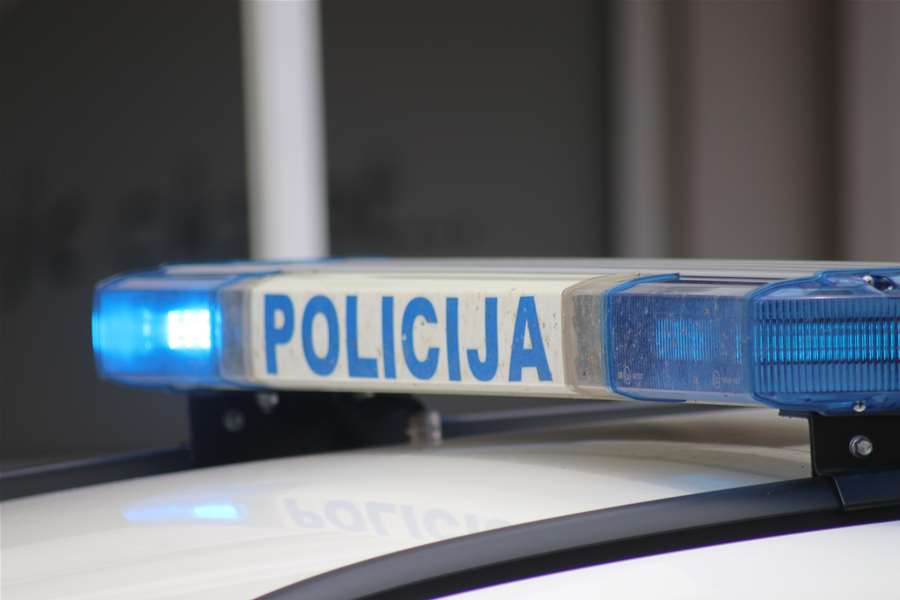 policija (2).JPG