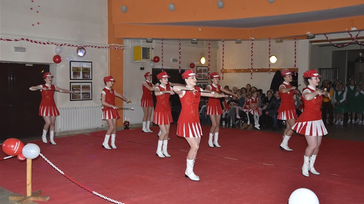 glavna loborske mažoretkinje.JPG