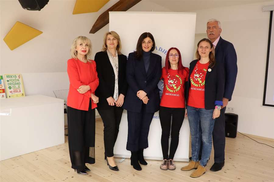 1_Tim stručnjaka projekta Zdravo i fino.JPG