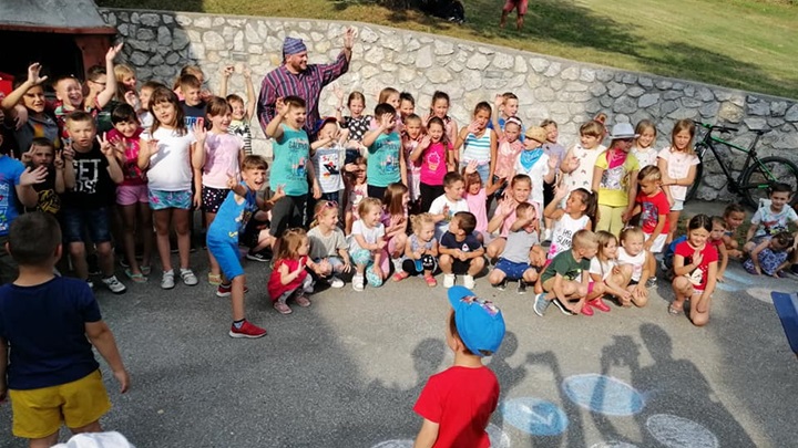 220333433_10225957007409959_9098010505132865182_n (2).jpg