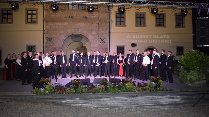 9. susret klapa u MB 37.JPG