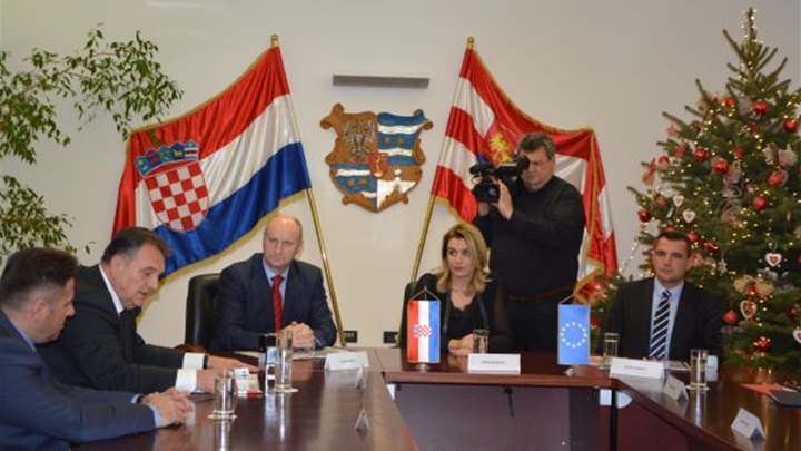 Župani Kolar, Čaćić i Posavec jučer su potpisali Sporazum o partnerstvu na projektu povezivanja željeznicom