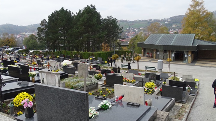 uređenje groblja krapina (6).JPG