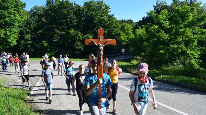 Hodočašće Moravče (5).JPG