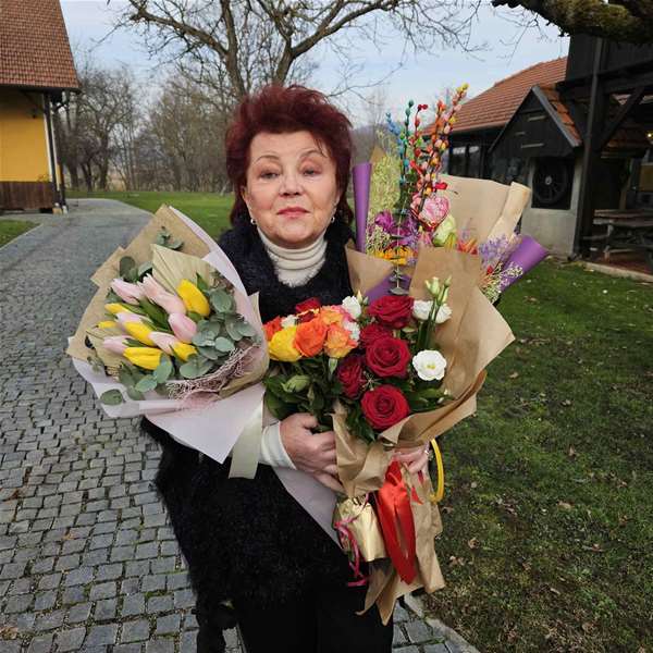 Zdenka 80 rođendan.jpg