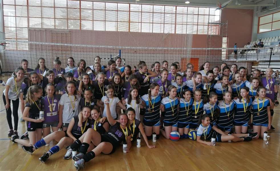 odbojka smanjeno glavna.jpg