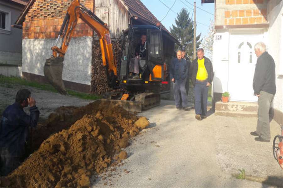 jesenje vodovodna mreža.jpg