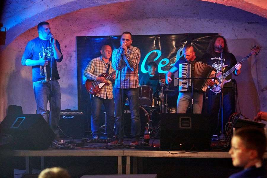 La Gef promocija 1.jpg