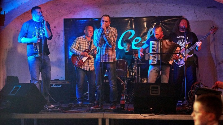 La Gef promocija 1.jpg