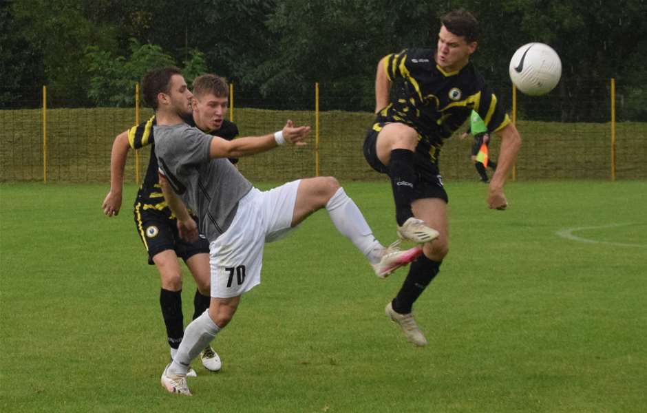 web_NOGOMET 4 NL SREDIŠTE A ZAGORSKI DERBI UVJERLJIVO PRIPAO GOLUBOVCU 1.JPG