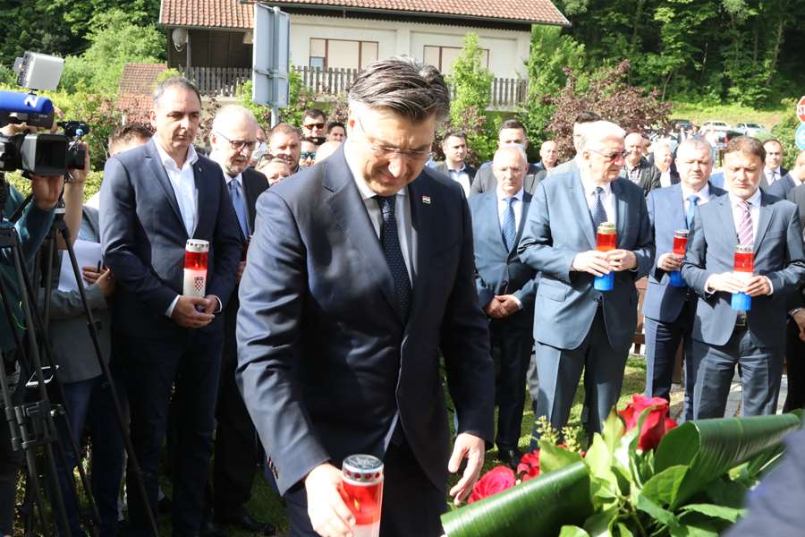 polaganje vijenaca (7).JPG