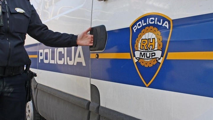 policija