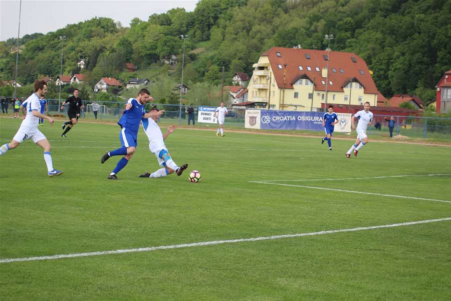 sport - polufinale cupa nskzž - matija smrekar i tihomir vančina u duelu glavna.jpg