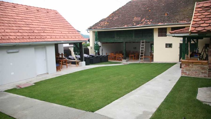 HOSTEL ZAČRETJE 3.jpg