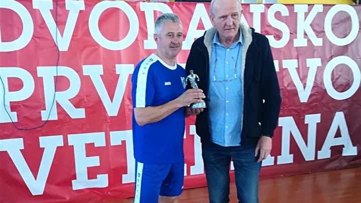 Alen Ferček primio je nagradu za najboljeg igrača prvenstva