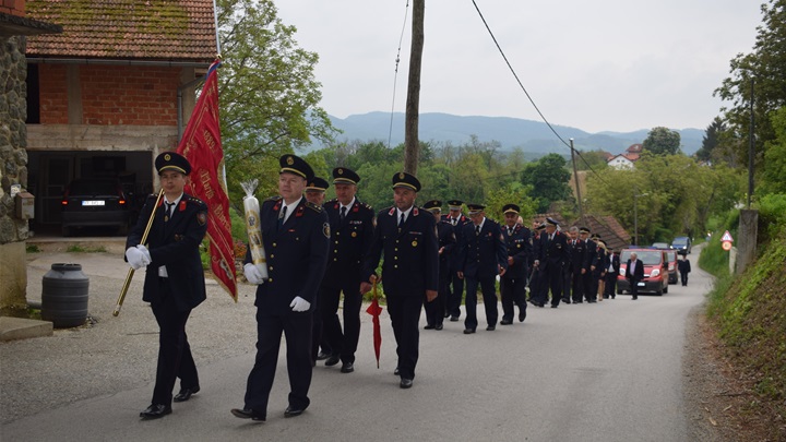 Vatrogasci VZO Marija Bistrica obilježili sv. Florijana2.JPG