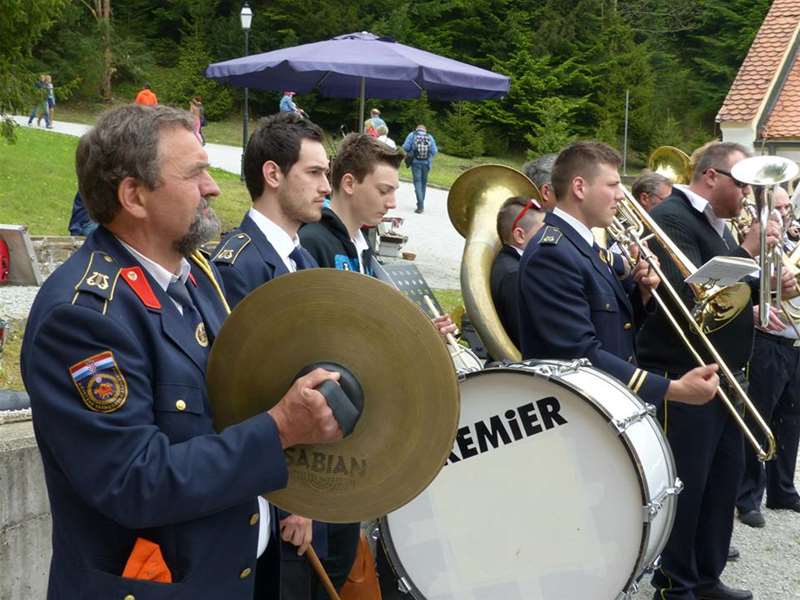 FOTO: Facebook PO DVD_a Lobor