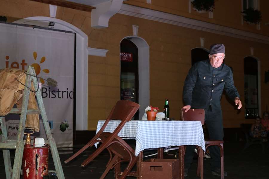 Kazališna večer na bistričkom trgu  1.JPG