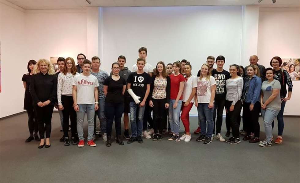 pub kviz svi sudionici.jpg