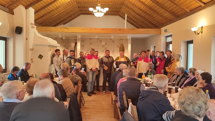 IMG_20221112_132926 (1).jpg