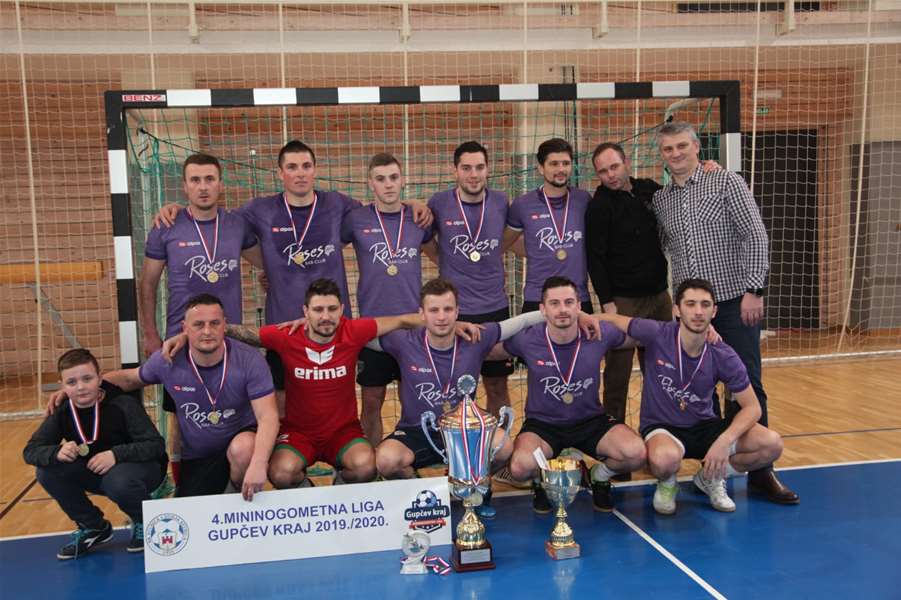 Momčad CB Roses bar-club pobjednik je 4. izdanja mini nogometne lige Gupčev kraj.jpg