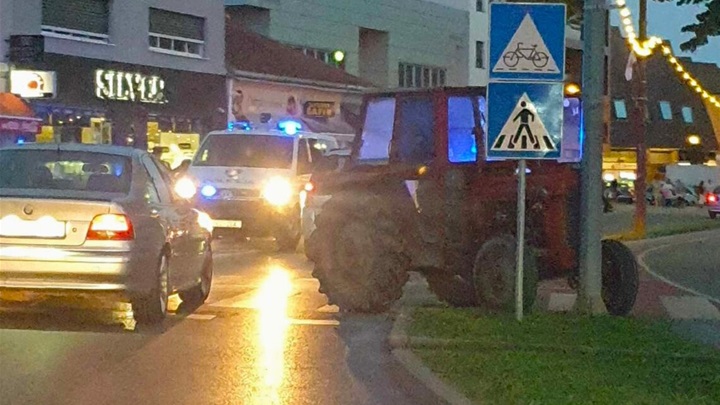 traktor-prometna-stup-virovitica-1140x650 (1).jpg