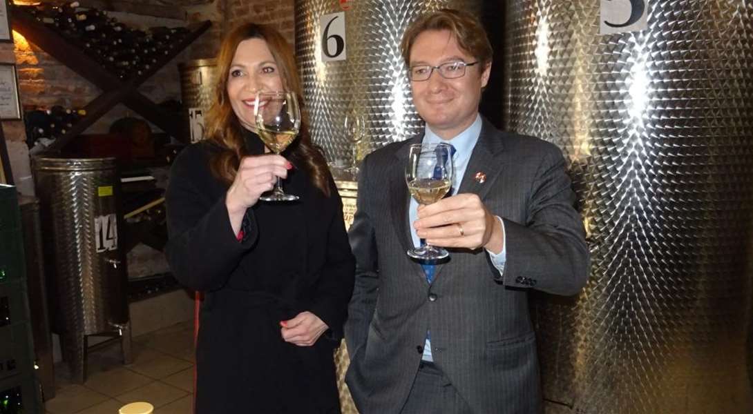 jasenka i veleposlanik glavna.jpg