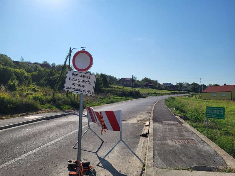 državna cesta (2).jpg