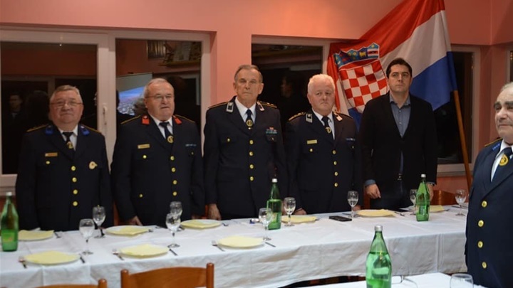 dvd vinagora.jpg