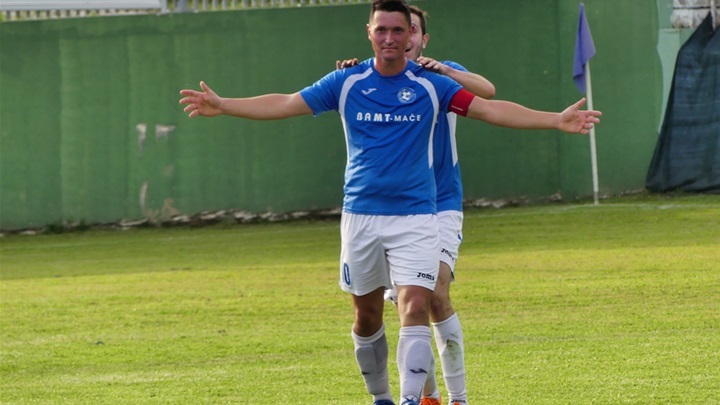 SPORT 28.5._IV. NL GAJ - DINAMO OO Bobinec slavi pogodak.jpg