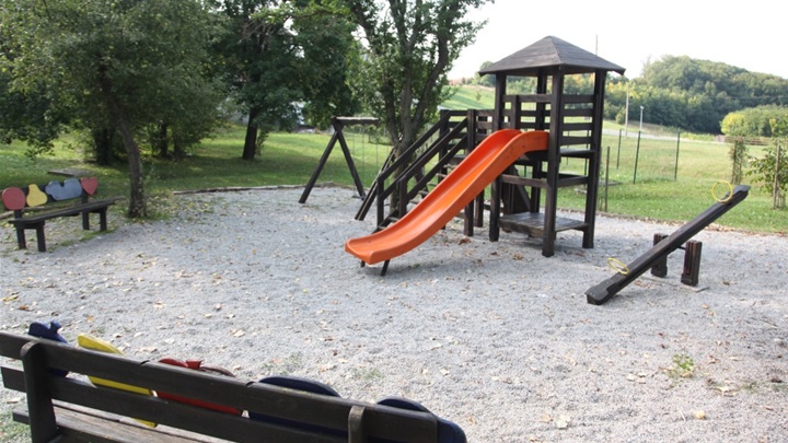 radoboj igralište.jpg