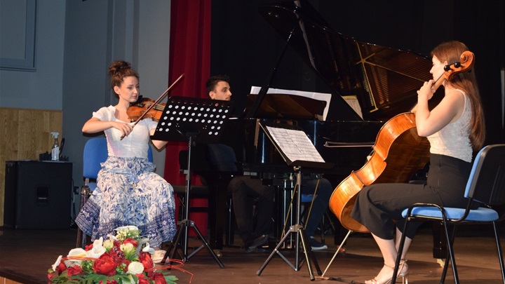Za kraj školske godine koncert održali učitelji Glazbene škole Marija Bistrica05.JPG