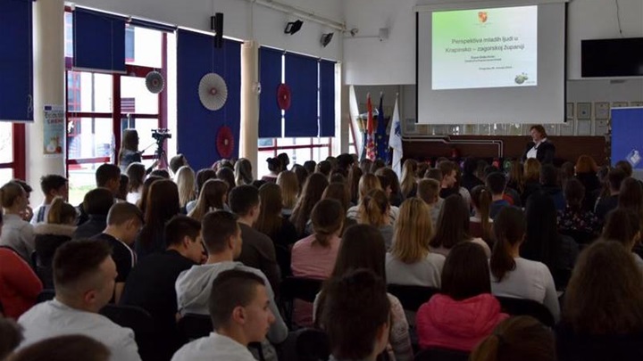 susreti s maturantima 1.jpg