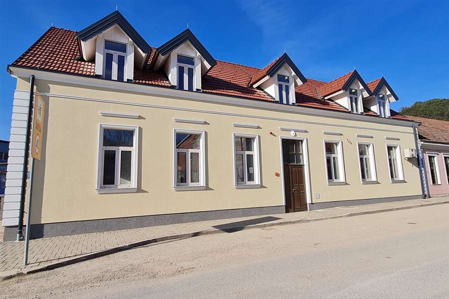 lobor opcinska zgrada 1.jpg