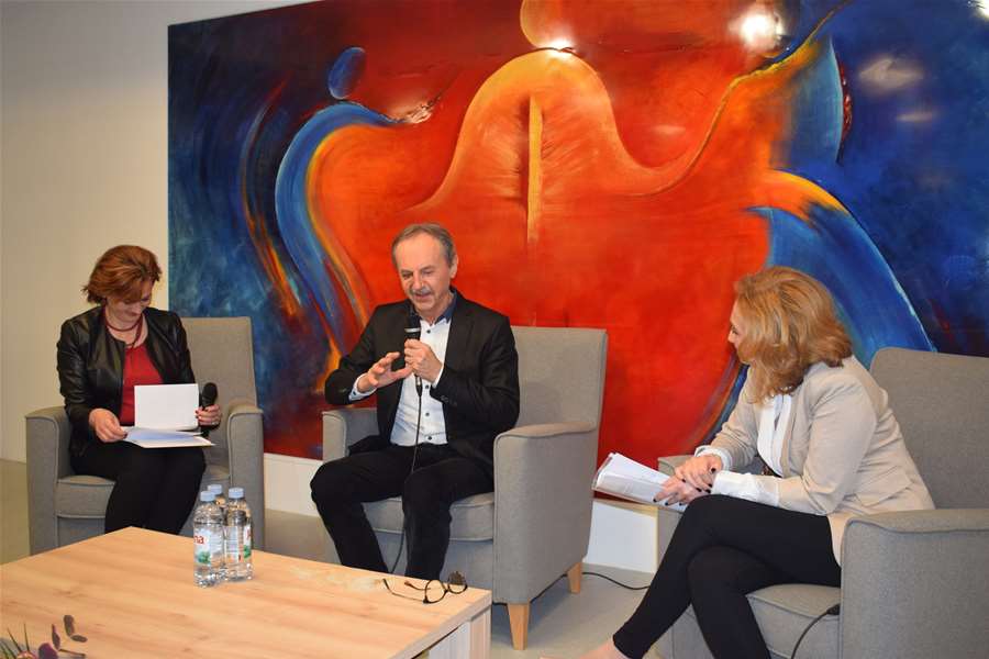 3. kor tribina Sakoman 08.JPG