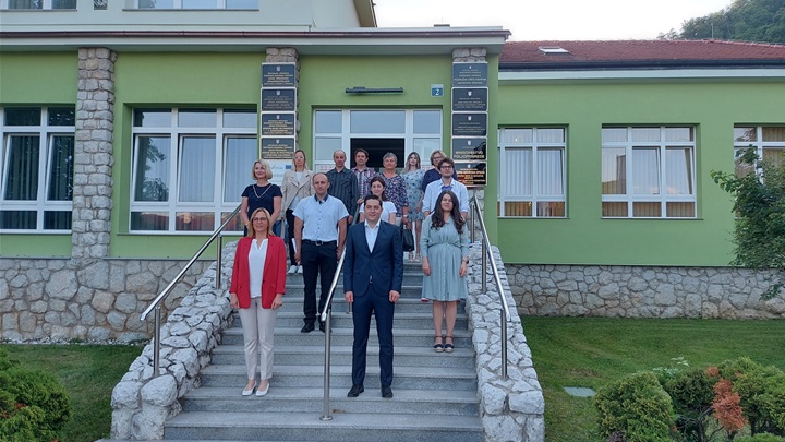 Gradsko vijeće pregrada.jpg