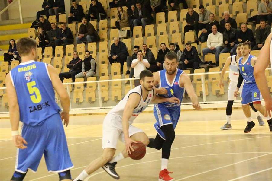 SPORT 26.3._KOŠARKA RIBOLA KAŠTELA-ZABOK.jpg