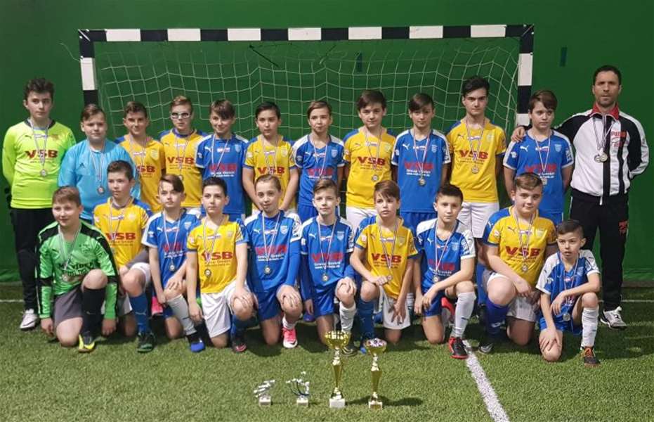 Zajednička slika obje momčadi Rudara DZ.jpg